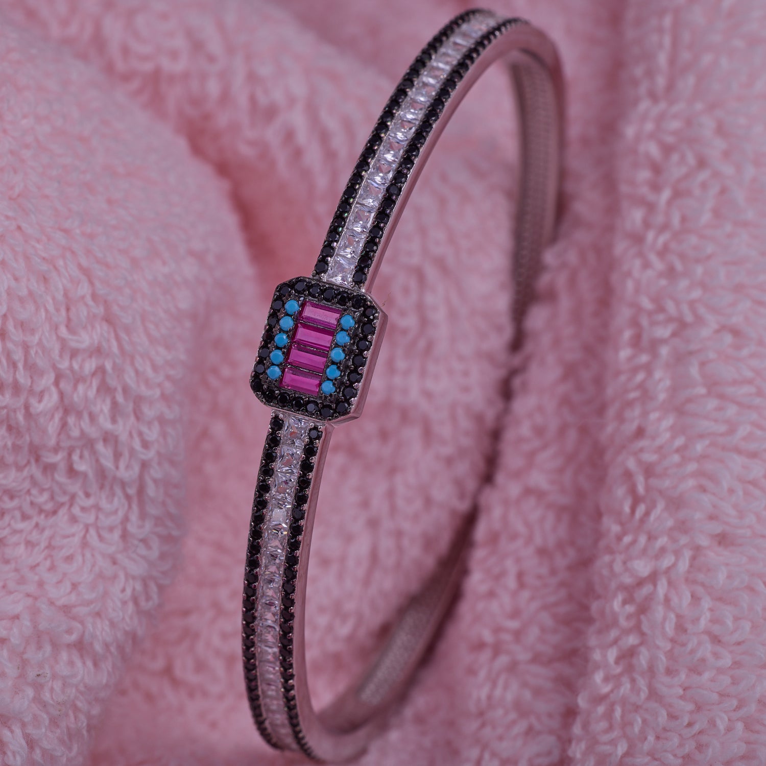 IRAFINE Vibrant Stone Kada – Modern Glam Luxe
