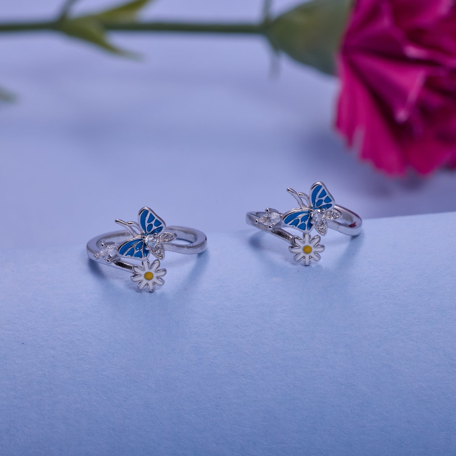 IRAFINE Silver Butterfly & Daisy Toe Rings – Playful Elegance