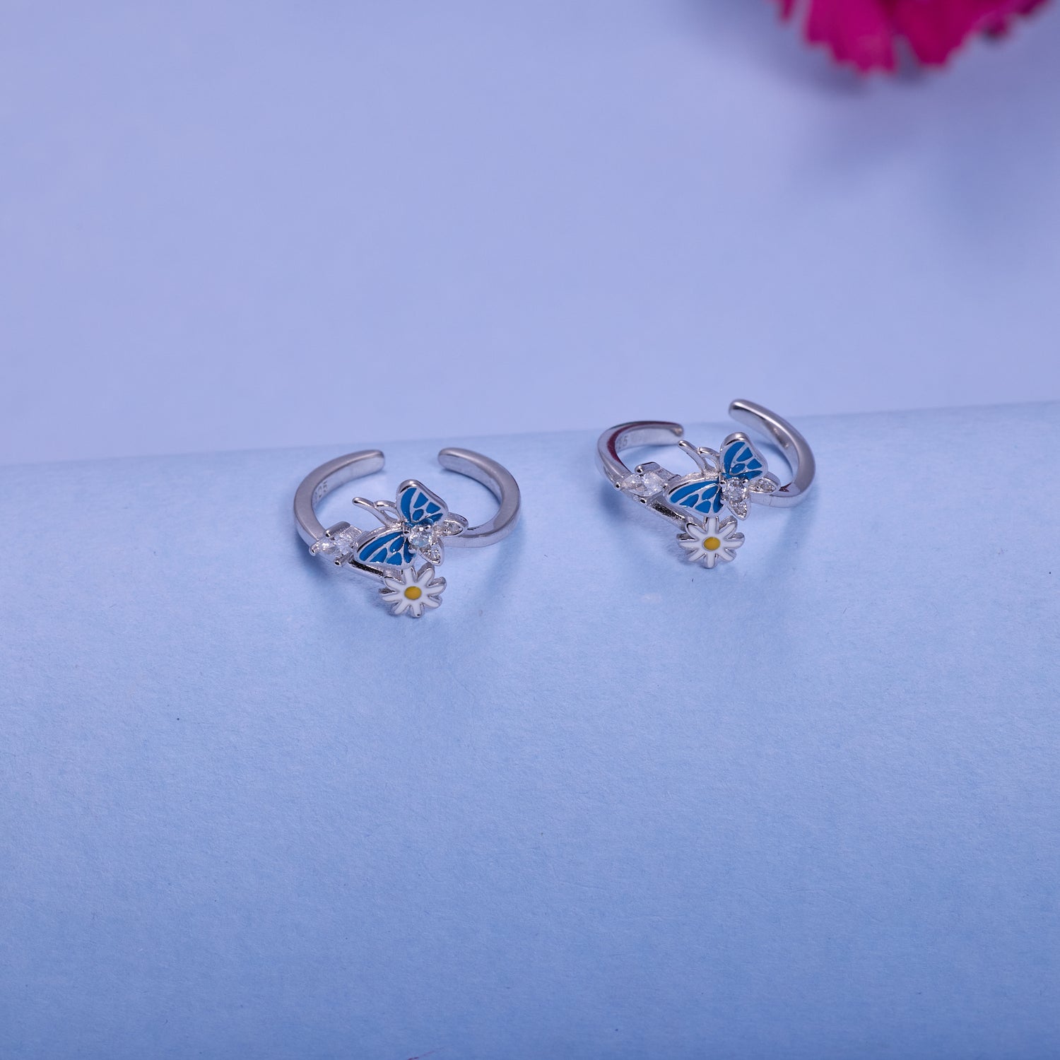 IRAFINE Silver Butterfly & Daisy Toe Rings – Playful Elegance