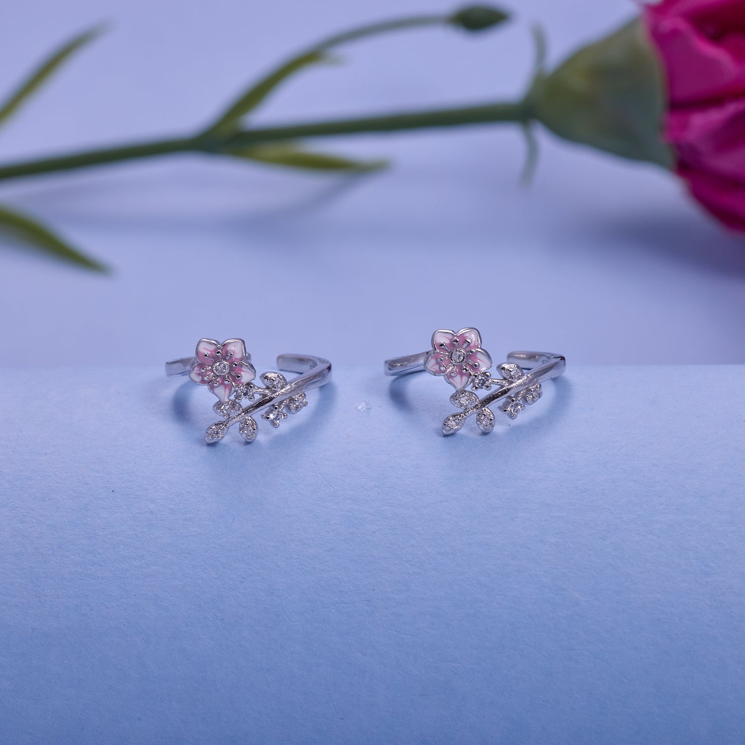 IRAFINE Silver Pink Blossom Toe Rings – Petals of Sparkle