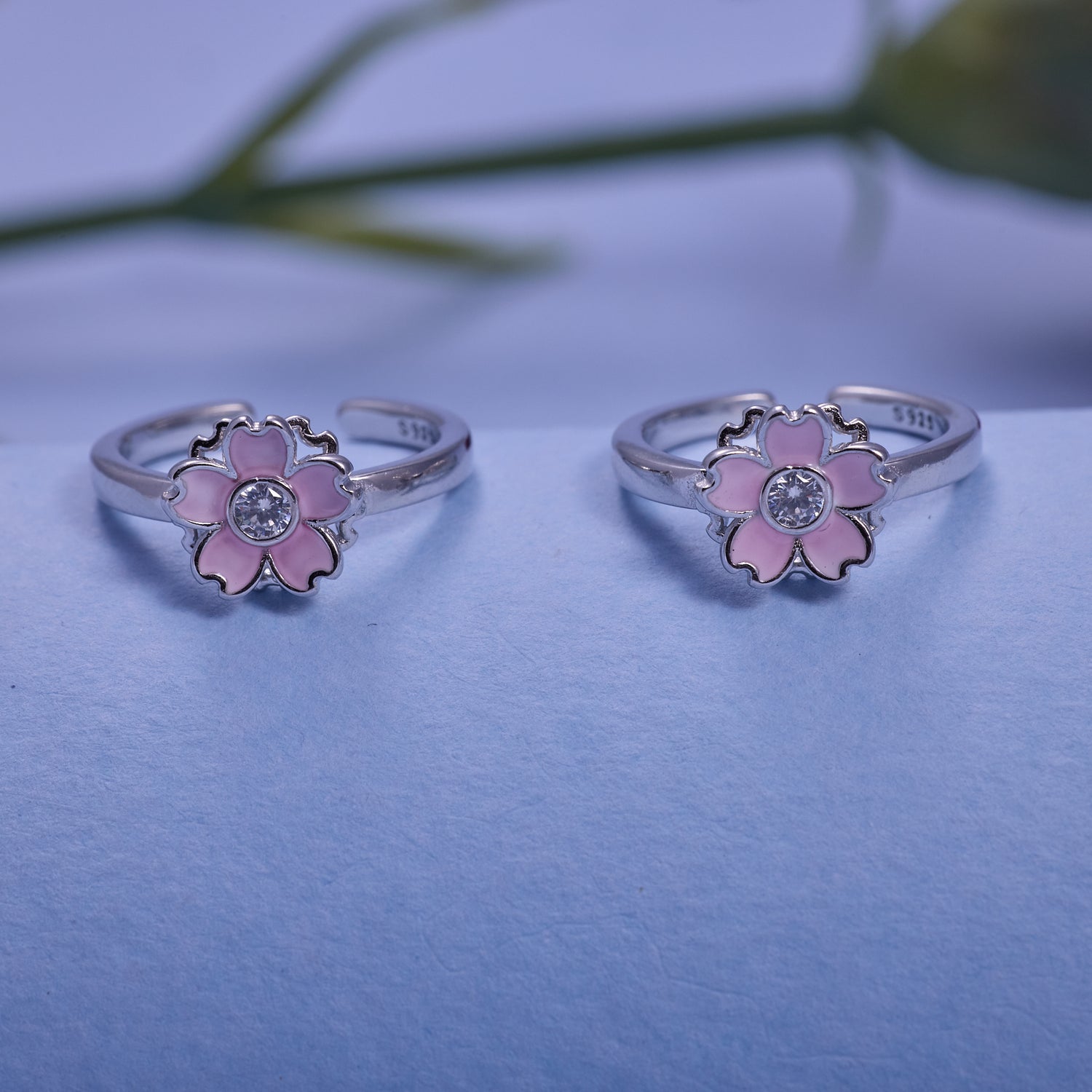 IRAFINE Silver Pink Petal Toe Rings – Blossom of Grace